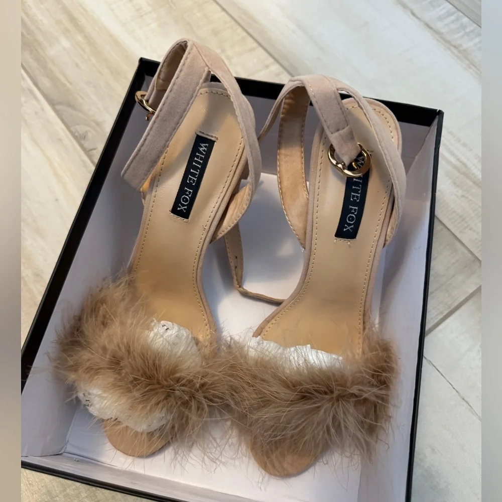 Sexy Tan Heels with Feather Detail - Picture 4 of 9